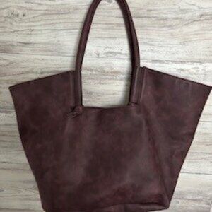 ANTHROPOLOGIE - Rare Faux Leather Tote Bag and Wallet (Women’s)
